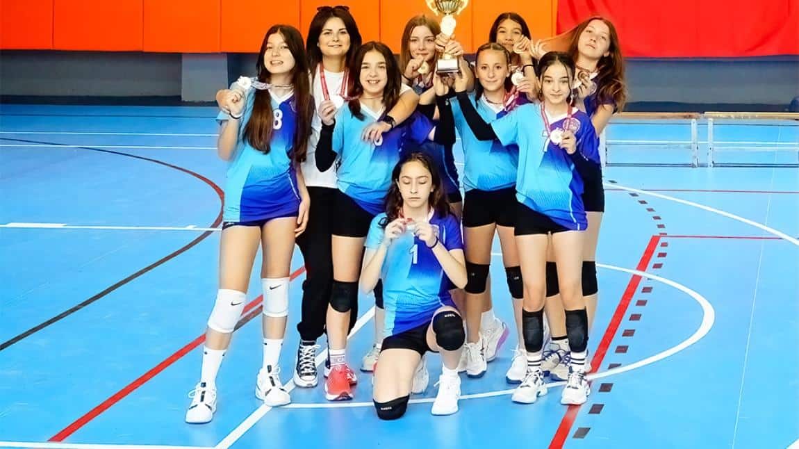 KIZLARIMIZ ANKARA ÇANKAYA İLÇE VOLEYBOL ŞAMPİYONU
